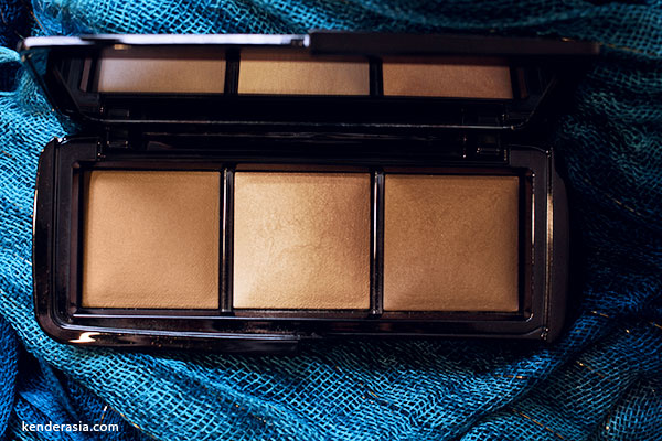 Hourglass Ambient Lighting Powder Palette